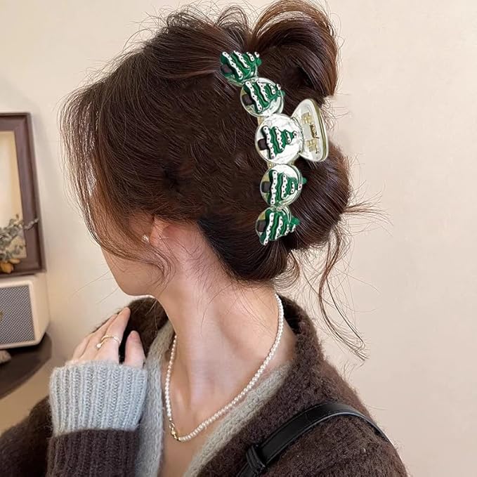 1pcs Christmas Hair Clips, 5D Stereoscopic Green Tree Claw Clips, Transparent Hairpin with Snow Tree Charm Designs, Large Size Christmas Hair Claw Clips, Xmas Hair Accessories for Hairstyle Decor